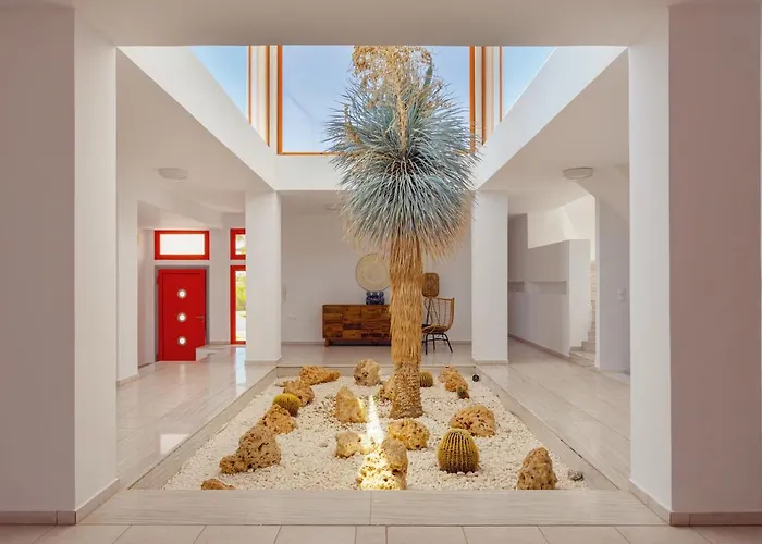 Seven Villa Lakhania