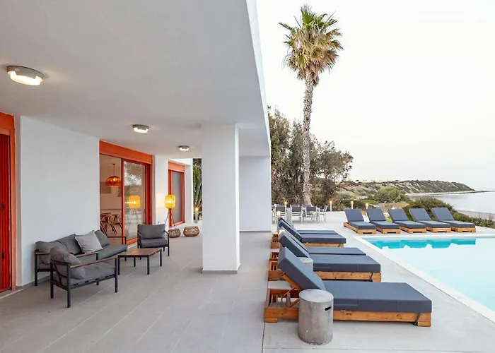 Villa Seven Lakhania