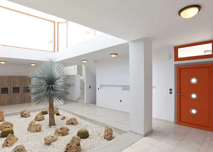 Villa Seven