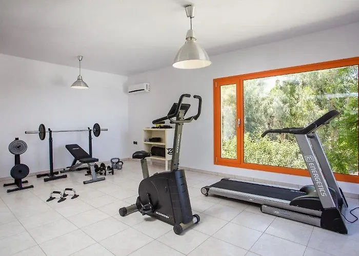 Villa Seven Lakhania