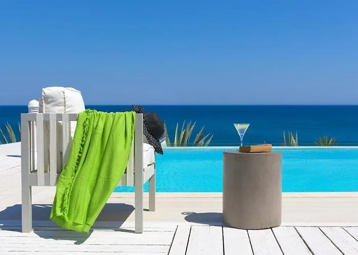 Villa Seven Lakhania