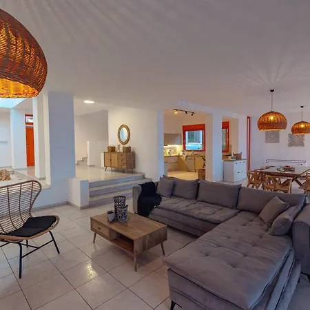 Villa Seven Lachaniá